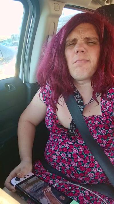 NymphoNatali live from United States