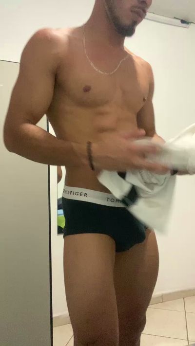 Otavio573 live from Brazil