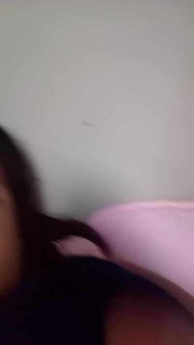 Patysilva1997 live from Brazil