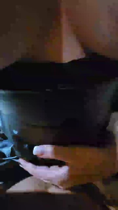 PeggyAndLuc live from France