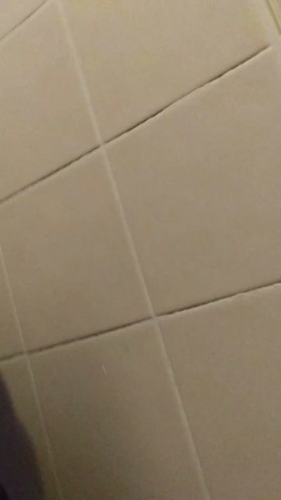 Petitebombe34 live from France