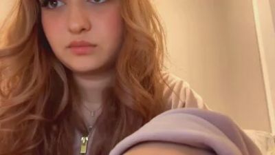 PilarZellous live from United States