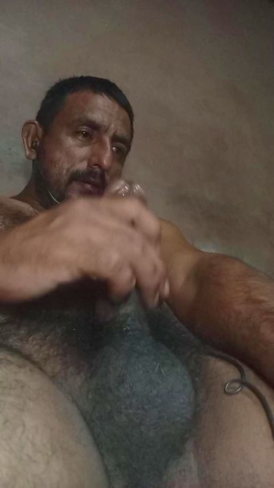 Pollagrande81 live from Ecuador