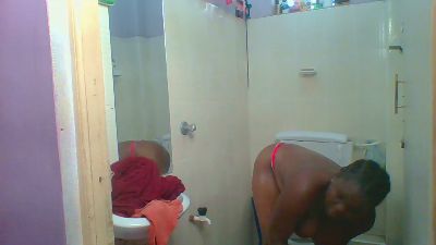 Poppy_5 live from Kenya