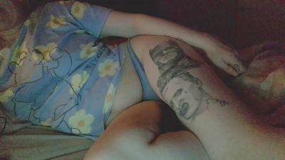 Red_Ruby_Rose live from United Kingdom