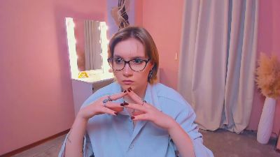 RendaHusanini live from United States