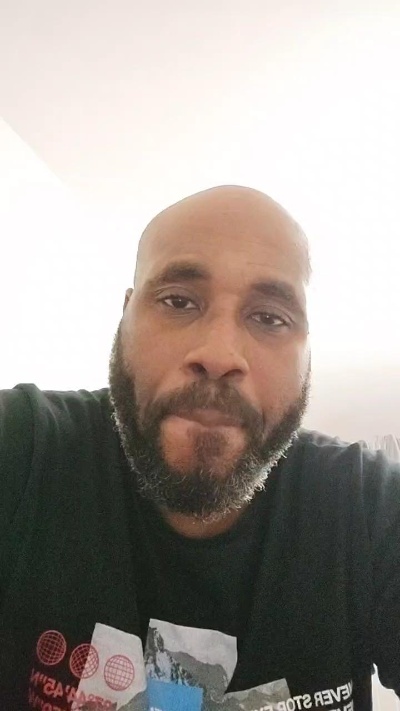 RickiChand live from United Kingdom