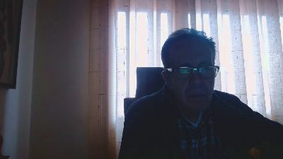 RitzieComa live from Spain