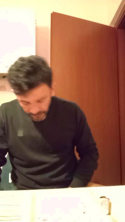 Roniq live from Italy