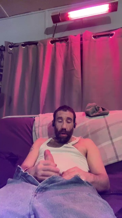 Rusty_Akimbo live from United States