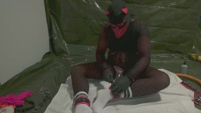 S_Own live from Germany