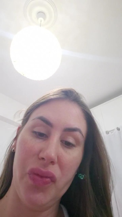 Sabrylady69 live from Uruguay