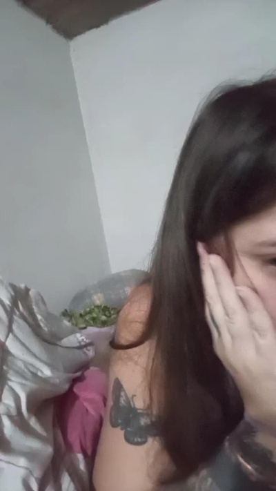 Scarletjh live from Argentina