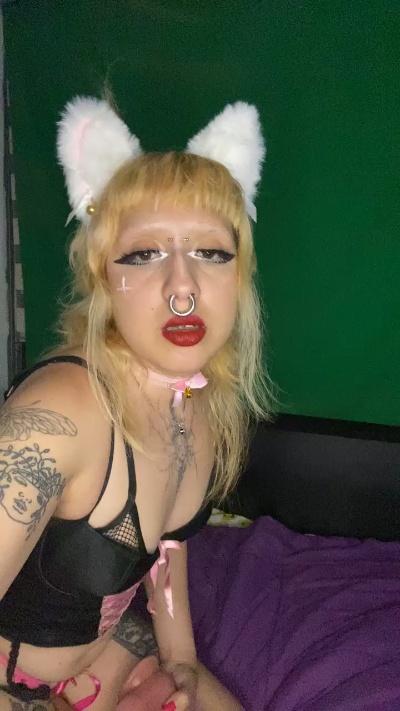 SeleneAhorcamee live from Chile