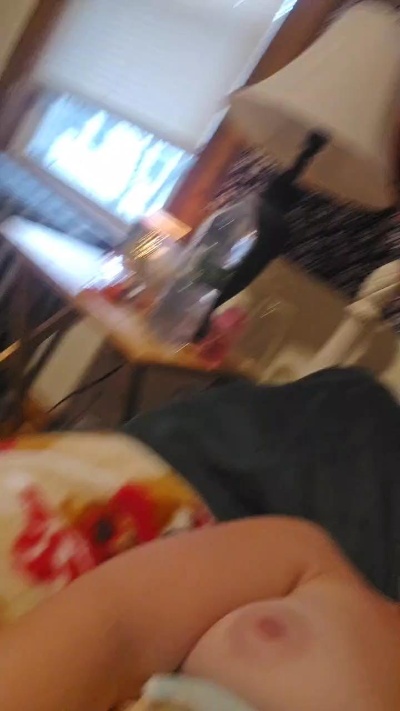 Sexylolabunny38 live from United States