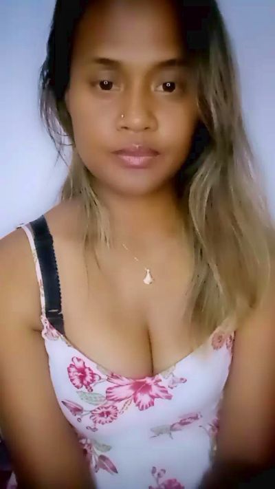 Sharonne07 live from Madagascar