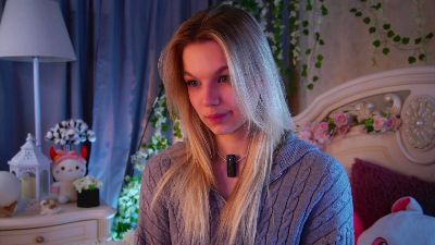 SilverAlliston live from United States