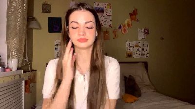 SilviaWyze live from United States