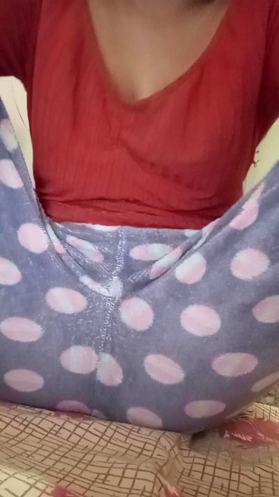 Simmi_2000 live from United States