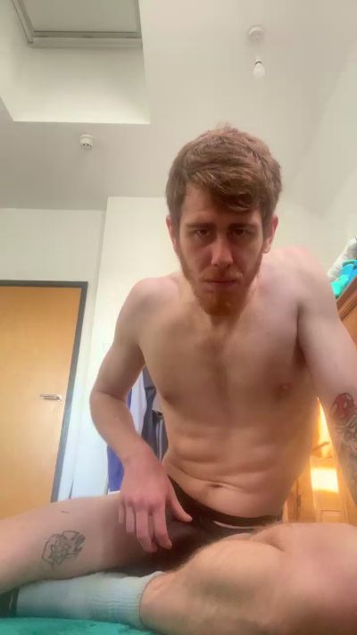 Simondoesastold live from United Kingdom