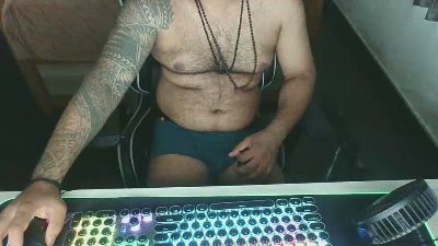 SirKingDong live from United States