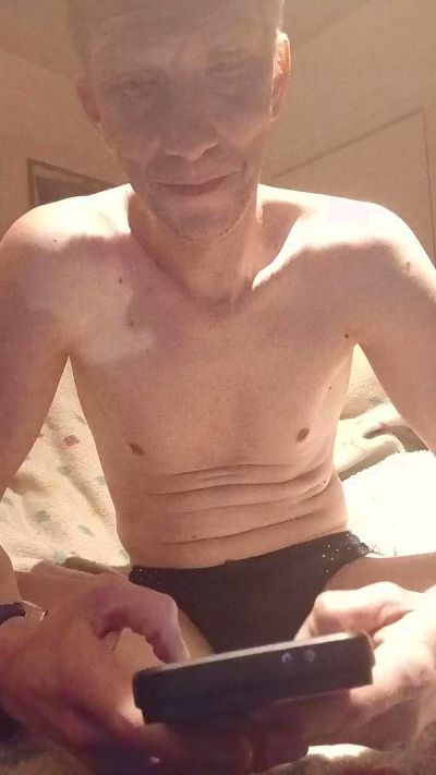 Skull1980 live from Germany