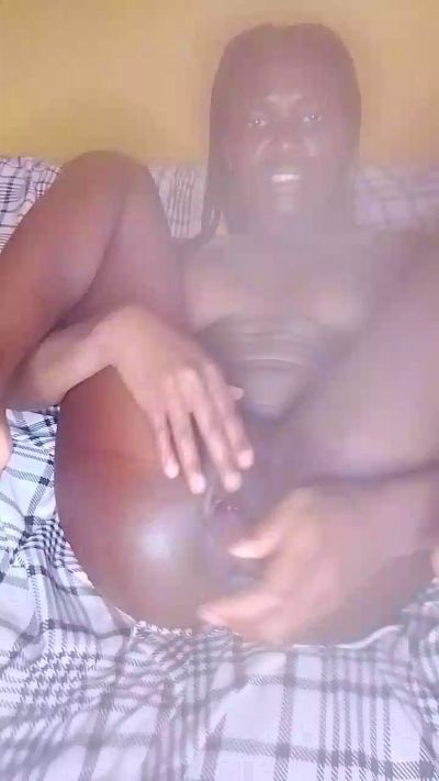 Soniaclown254 live from Kenya