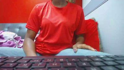 StouteKiara live from Netherlands