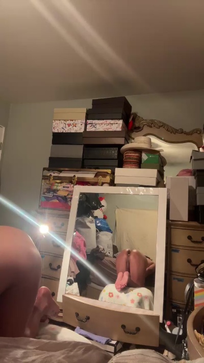 SubBttmSub live from United States