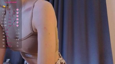 Sue_Holland live from United States