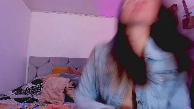 SweetNessa_ live from Colombia