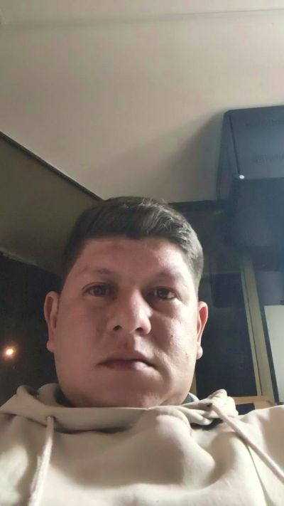 THE_WHITE_BOY live from Colombia