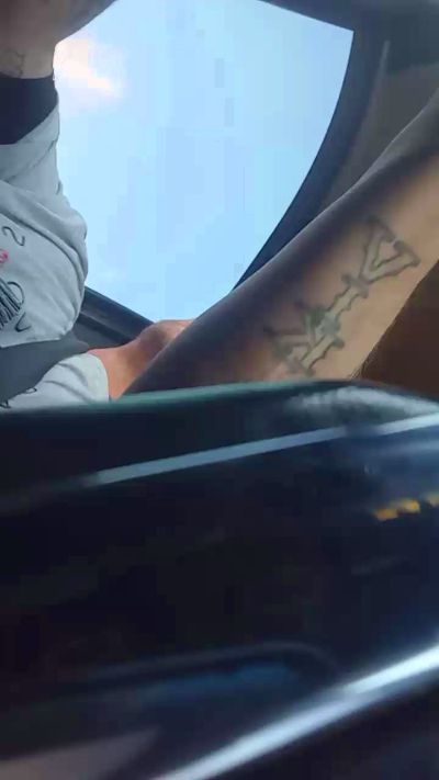 TattedRhino69 live from United States