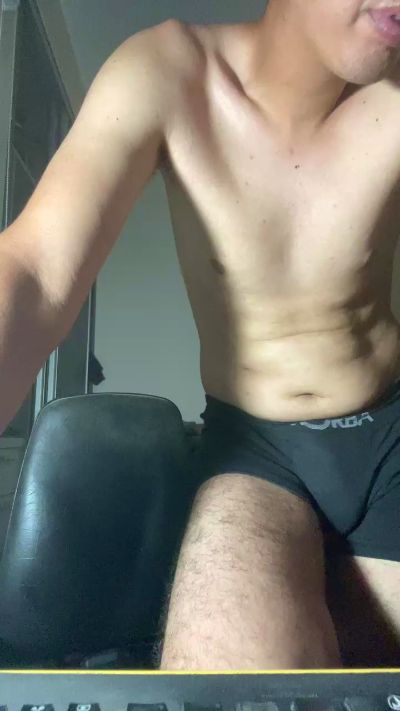 TheNhiro live from Argentina