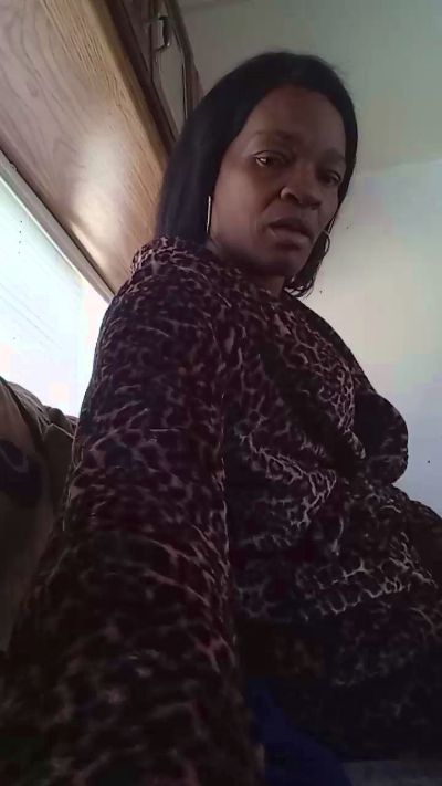 Tierrahmarie live from United States