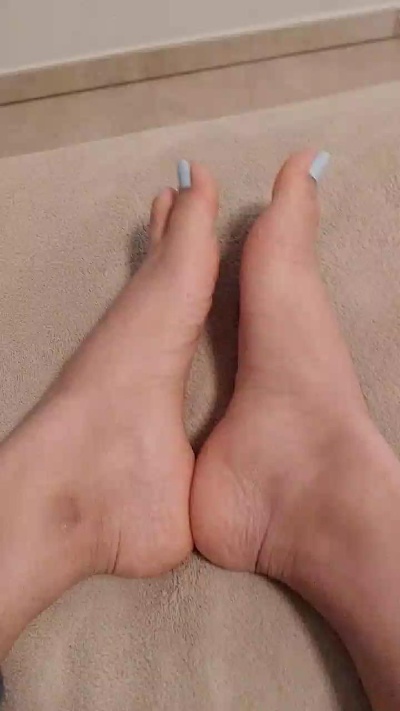 TinyJasmine live from Italy