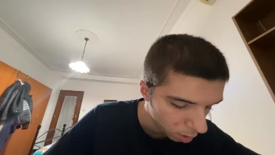 TomksHawks231 live from Italy