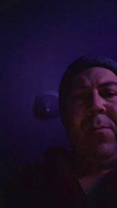 TonyElisia1976 live from United States