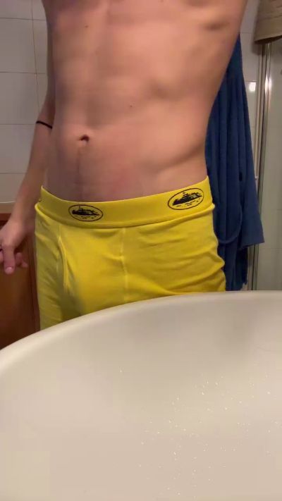 Toyboy247 live from Italy