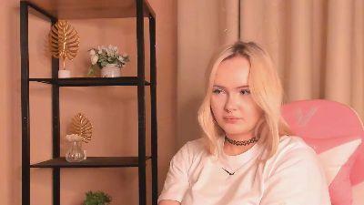 TresaLunt live from France