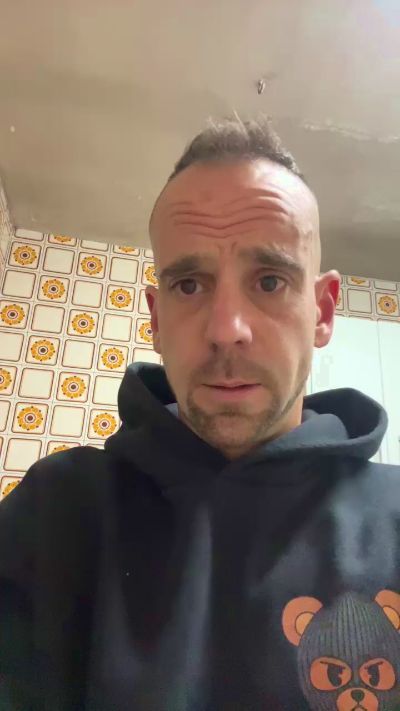 Ugarte33 live from Spain