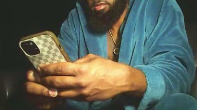 UsAlways572 live from United States