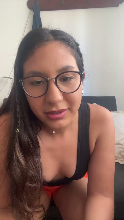 VICKIBABYY live from Argentina