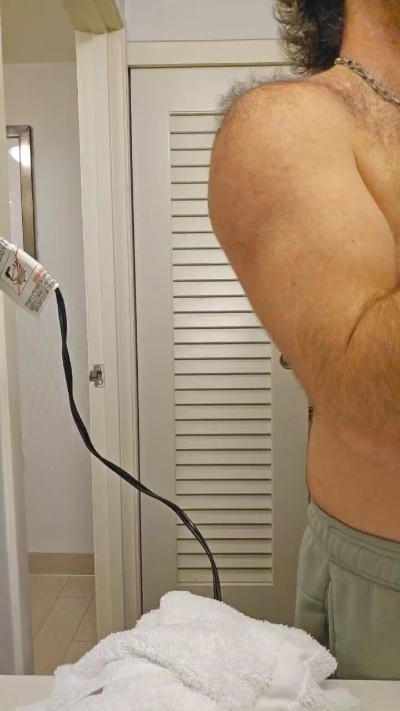 VeiledEros live from United States