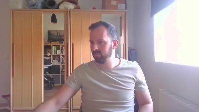 Veldekee live from Belgium