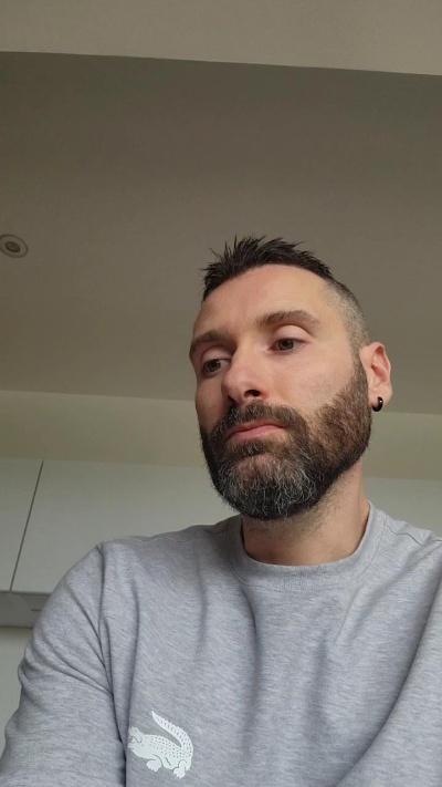 Vitaly22 live from France