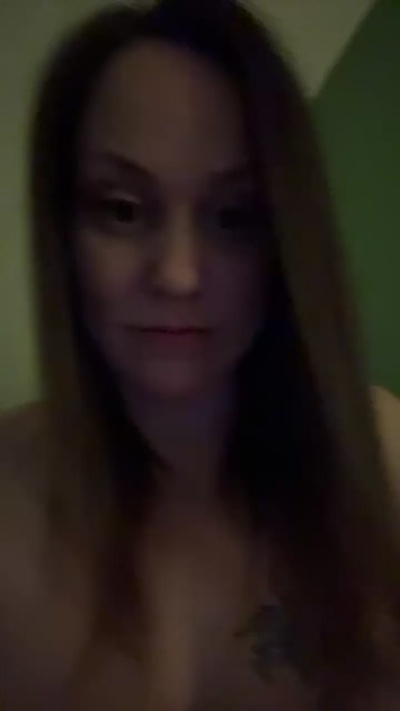 Wanderwoman89 live from United States