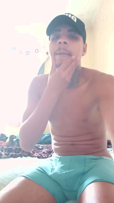 Whandaode22cm live from Brazil