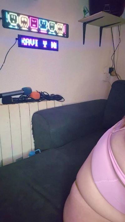 Xaviymara live from Spain