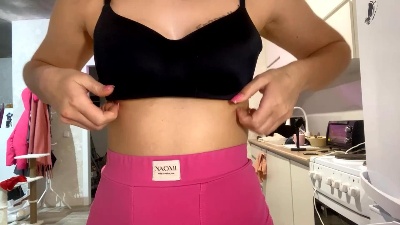 XeniaResner live from United States